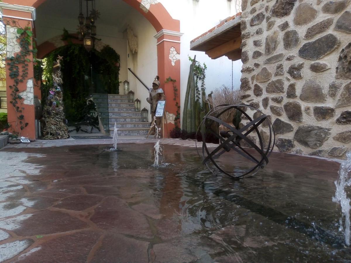 Hotel Villa Penasco Берналь Экстерьер фото
